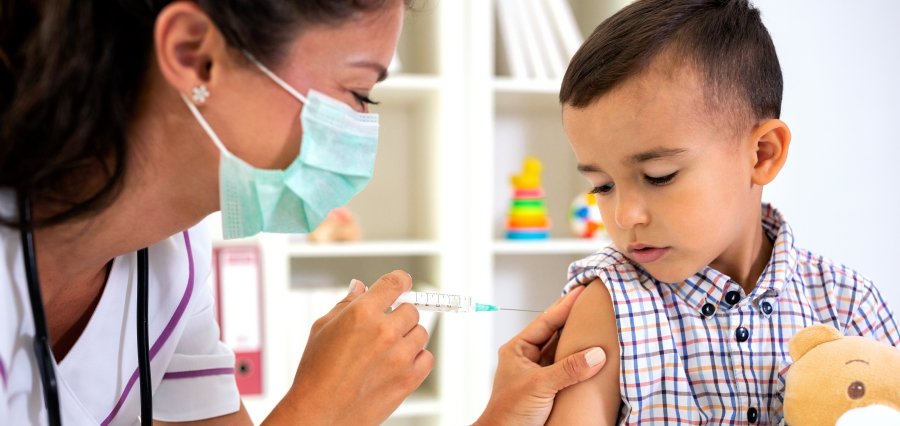 UAE Parents Step Up as Flu Vaccinations Rise Ahead of School Reopening